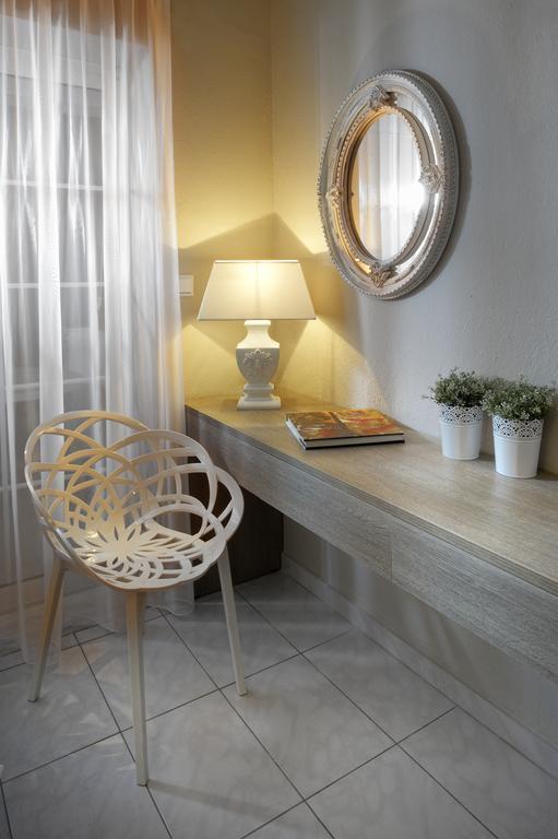 Frau Irenes Haus Apartment Sarti Bilik gambar