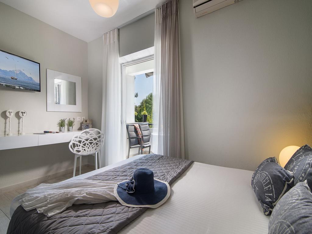 Frau Irenes Haus Apartment Sarti Luaran gambar